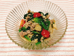 健康レシピ　17　豚肉と舞茸と緑黄色野菜のあん